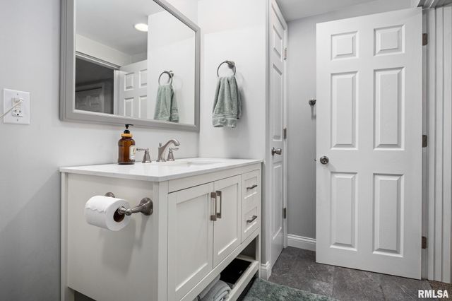 2805 N EASTON Place, Peoria, IL 61604