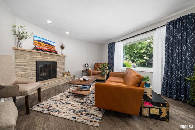 2805 N EASTON Place, Peoria, IL 61604