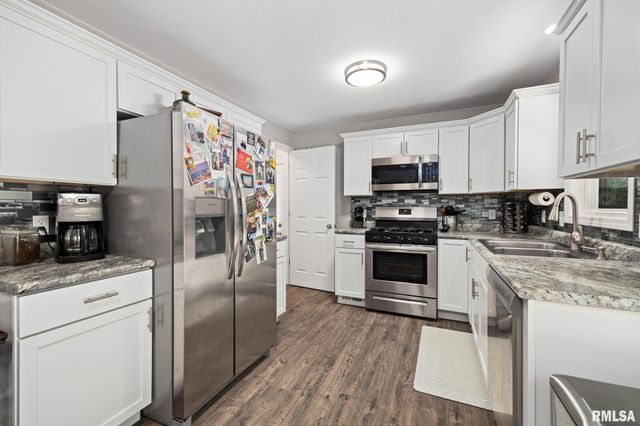 2805 N EASTON Place, Peoria, IL 61604