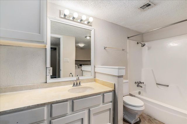 5230 Langwood DR, Austin, TX 78754