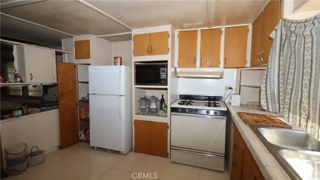 16064 31st, Clearlake, CA 95422