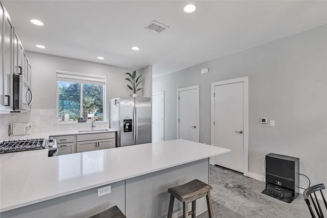 801 N Bluff DR 50, Austin, TX 78745