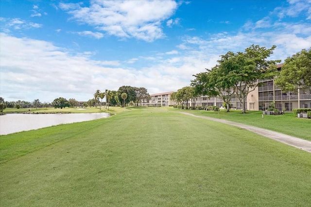 301 SW 135th Avenue 108C, Pembroke Pines, FL 33027