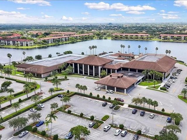 301 SW 135th Avenue 108C, Pembroke Pines, FL 33027
