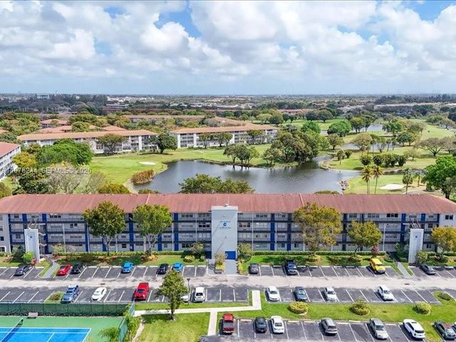 301 SW 135th Avenue 108C, Pembroke Pines, FL 33027