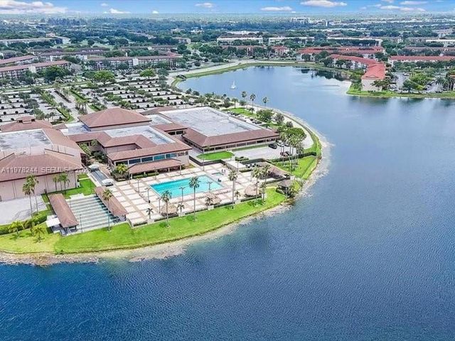 301 SW 135th Avenue 108C, Pembroke Pines, FL 33027