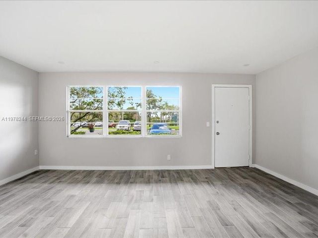 301 SW 135th Avenue 108C, Pembroke Pines, FL 33027