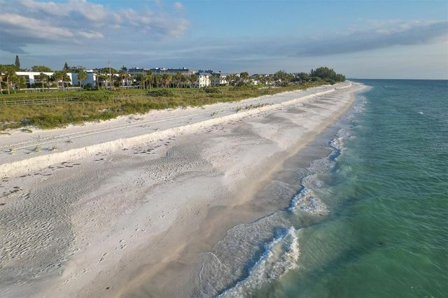 825 BAYPORT WAY 825, Longboat Key, FL 34228