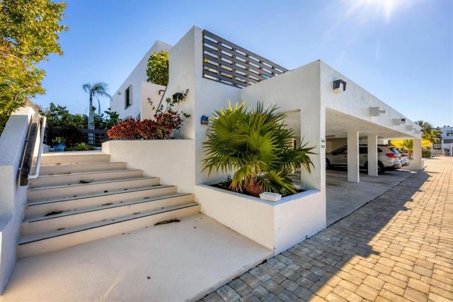 825 BAYPORT WAY 825, Longboat Key, FL 34228