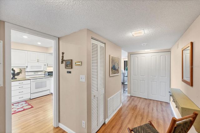 825 BAYPORT WAY 825, Longboat Key, FL 34228