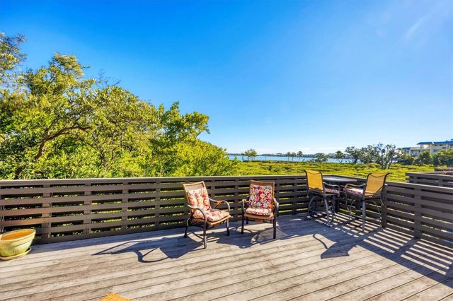 825 BAYPORT WAY 825, Longboat Key, FL 34228