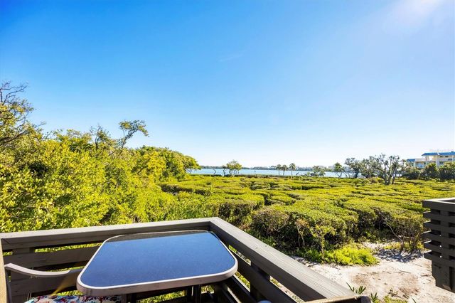 825 BAYPORT WAY 825, Longboat Key, FL 34228