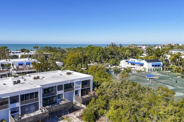 825 BAYPORT WAY 825, Longboat Key, FL 34228