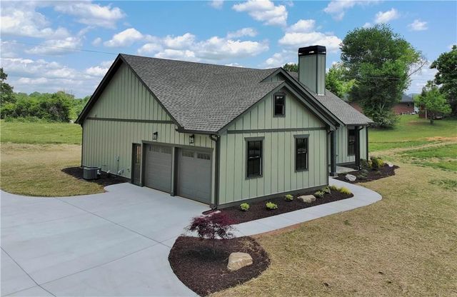100 Redridge Road, Morganton, GA 30560