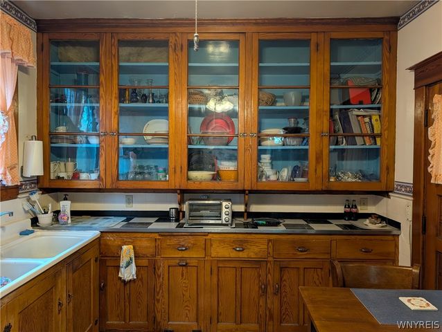 84 West Oakwood Place S, Buffalo, NY 14214