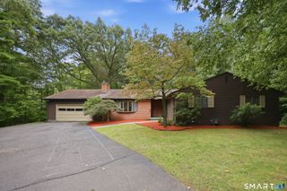 5 Birch Road, Bloomfield, CT 06002