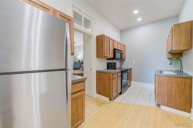3435 Indiana Avenue, St Louis, MO 63118