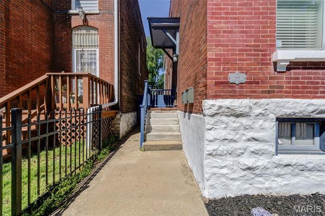 3435 Indiana Avenue, St Louis, MO 63118