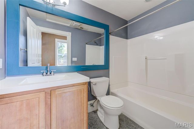 3435 Indiana Avenue, St Louis, MO 63118