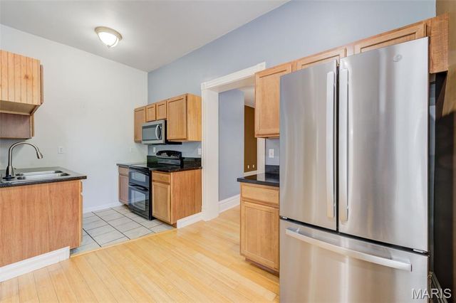 3435 Indiana Avenue, St Louis, MO 63118