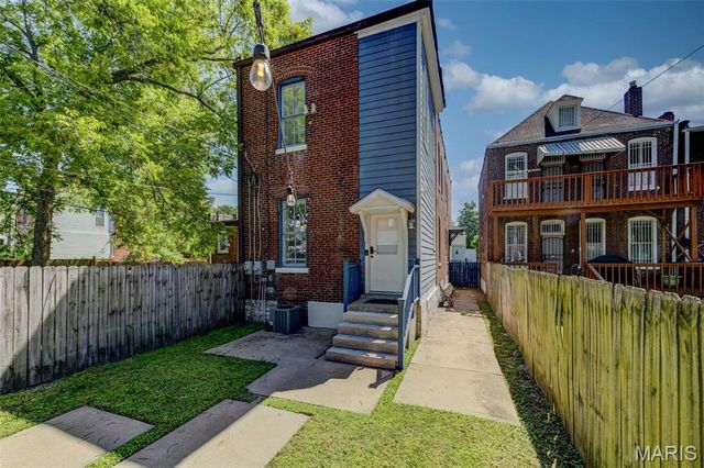 3435 Indiana Avenue, St Louis, MO 63118