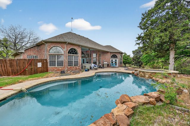 4851 Stout Road, Midlothian, TX 76065