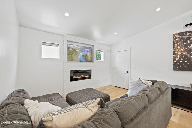 1205 E Adeline AVE, Coeur D'alene, ID 83814