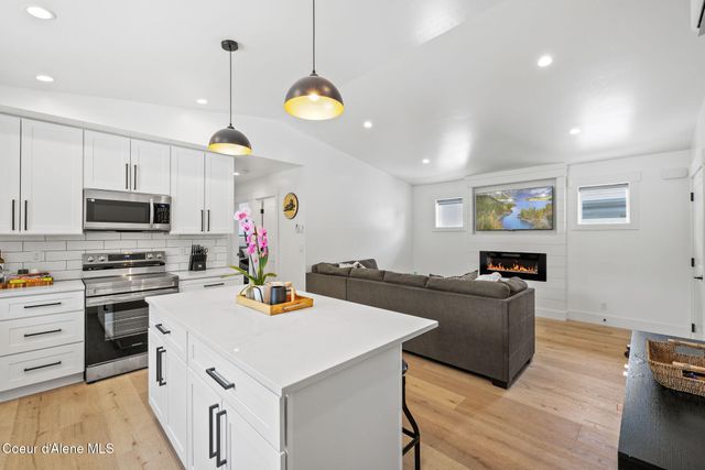 1205 E Adeline AVE, Coeur D'alene, ID 83814