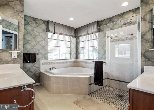 12901 NITTANY LION CIR, Hagerstown, MD 21740