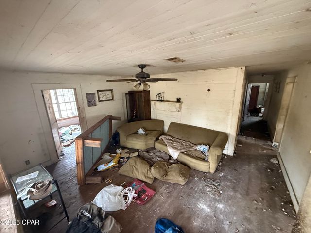 1812 Rosewood Drive, Chipley, FL 32428