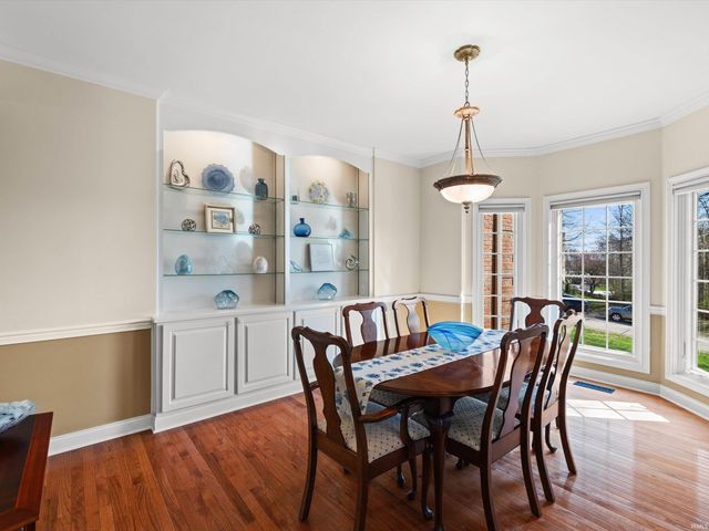 414 Brook Meadow Circle, Evansville, IN 47711