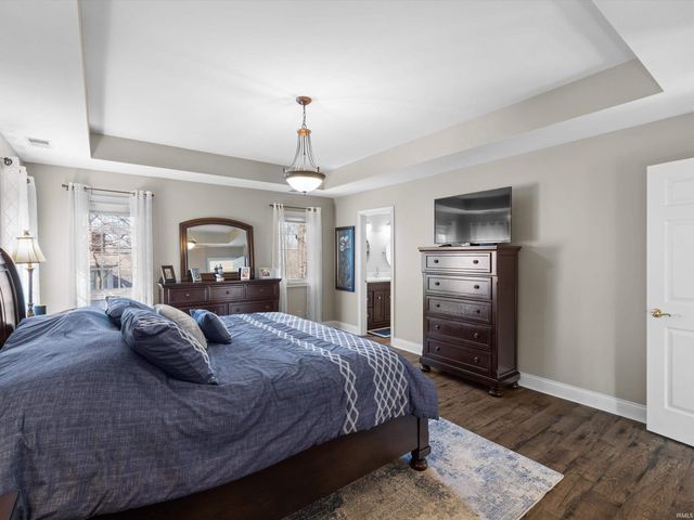 414 Brook Meadow Circle, Evansville, IN 47711