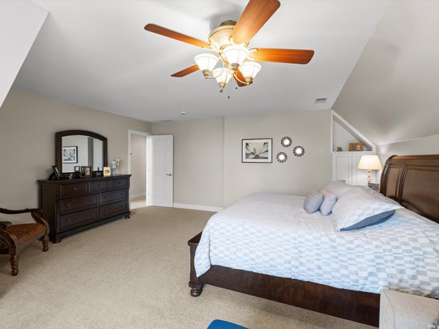 414 Brook Meadow Circle, Evansville, IN 47711