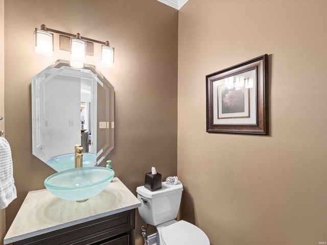 414 Brook Meadow Circle, Evansville, IN 47711