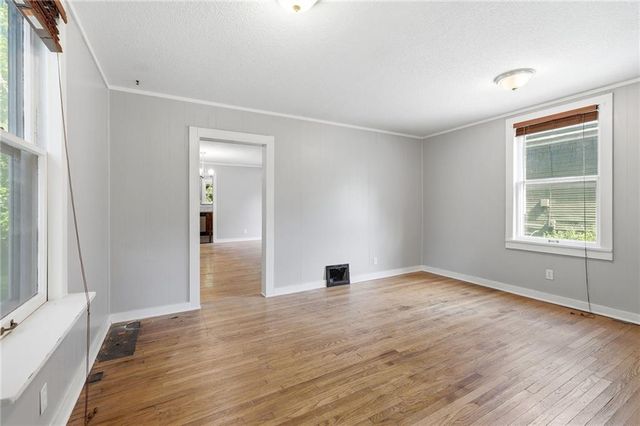 4434 Cambridge Street, Kansas City, KS 66103
