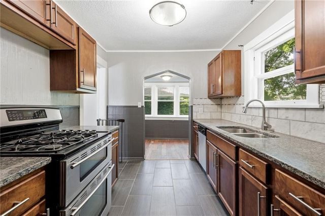 4434 Cambridge Street, Kansas City, KS 66103
