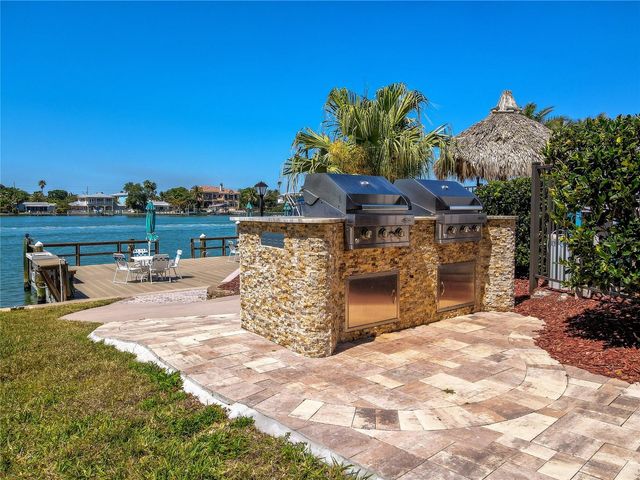 736 ISLAND WAY 201, Clearwater Beach, FL 33767