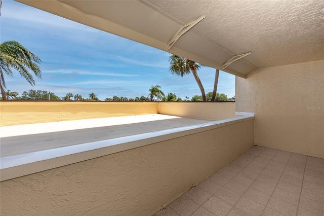 736 ISLAND WAY 201, Clearwater Beach, FL 33767
