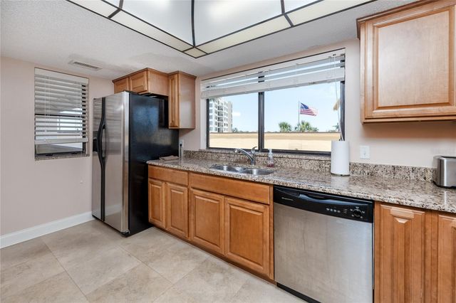 736 ISLAND WAY 201, Clearwater Beach, FL 33767