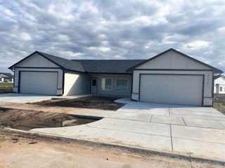 846 S Jay St, Valley Center, KS 67147