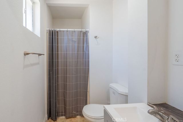 3520 3520 W Slauson, Los Angeles, CA 90043