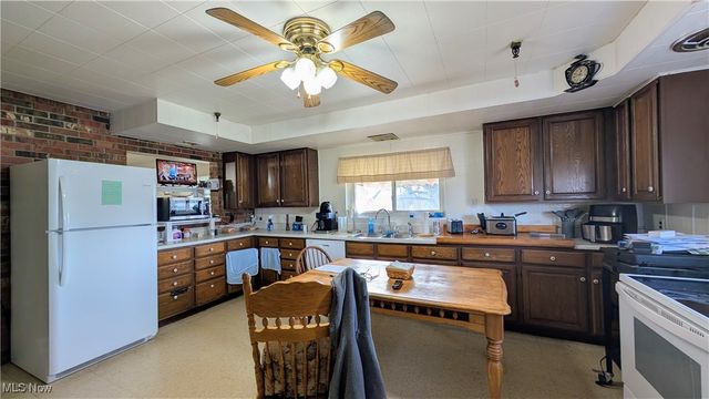 110 Jessica Lane, Follansbee, WV 26037