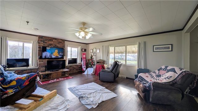 110 Jessica Lane, Follansbee, WV 26037