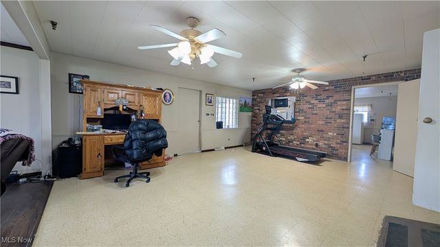 110 Jessica Lane, Follansbee, WV 26037