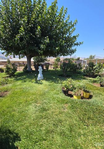 2724 Flower, Lake Isabella, CA 93240