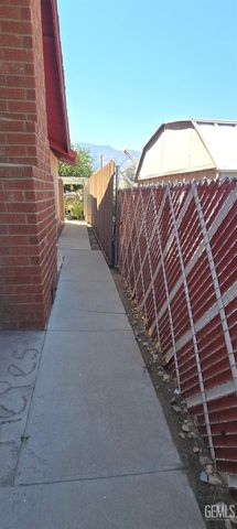 2724 Flower, Lake Isabella, CA 93240