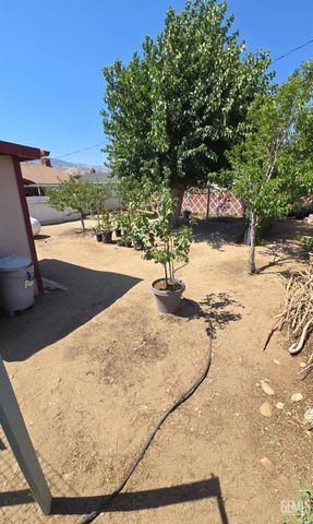 2724 Flower, Lake Isabella, CA 93240