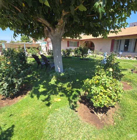 2724 Flower, Lake Isabella, CA 93240