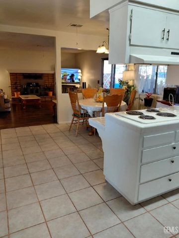 2724 Flower, Lake Isabella, CA 93240