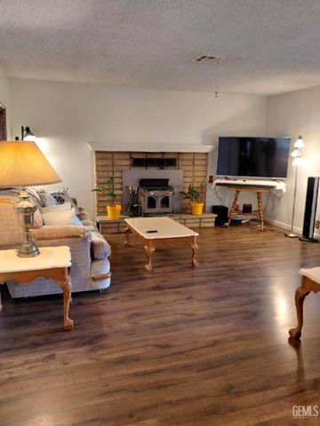 2724 Flower, Lake Isabella, CA 93240